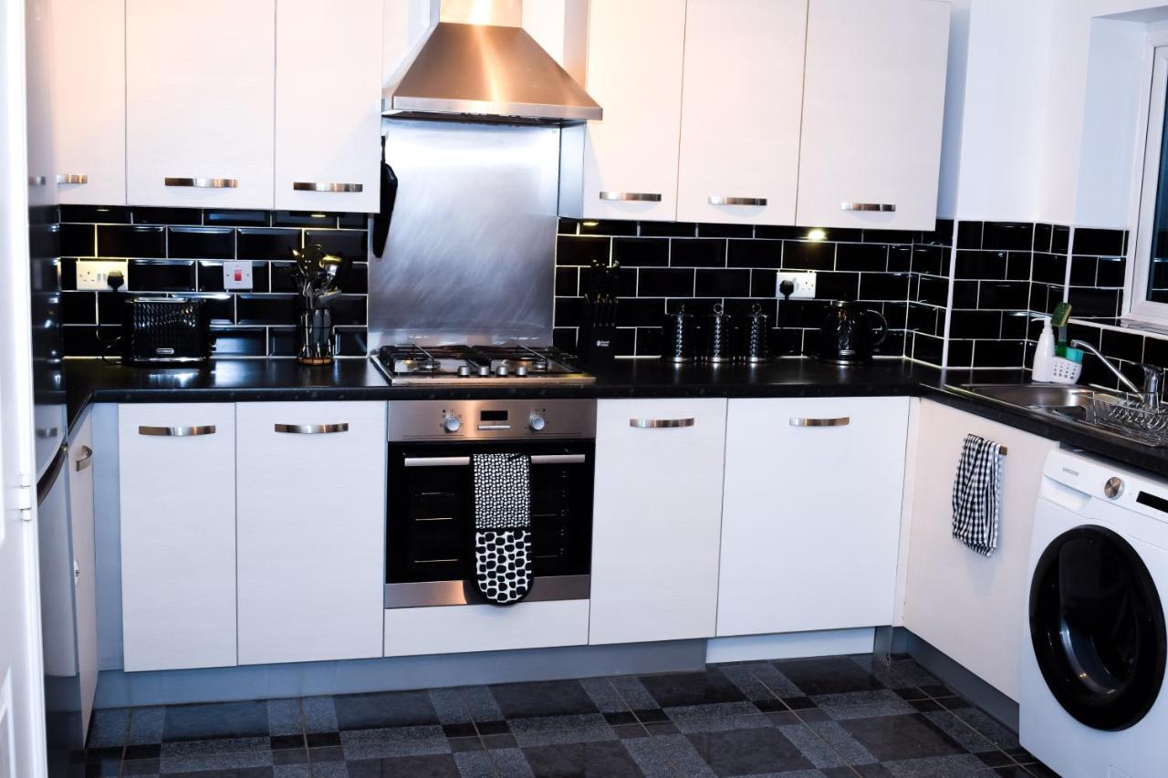 Apartmán Modern 3 Bed House Wolverhampton Exteriér fotografie